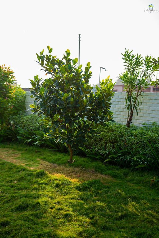 Eden Garden Alībāg Exterior foto